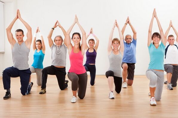 Klasická joga pre začiatočníkov sa najlepšie ovláda na skupinových hodinách